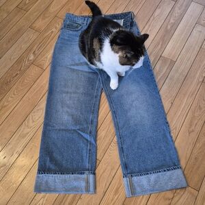 Wide Leg Cuffed Jean